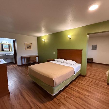 Relax Inn & Suites Mattoon Kültér fotó